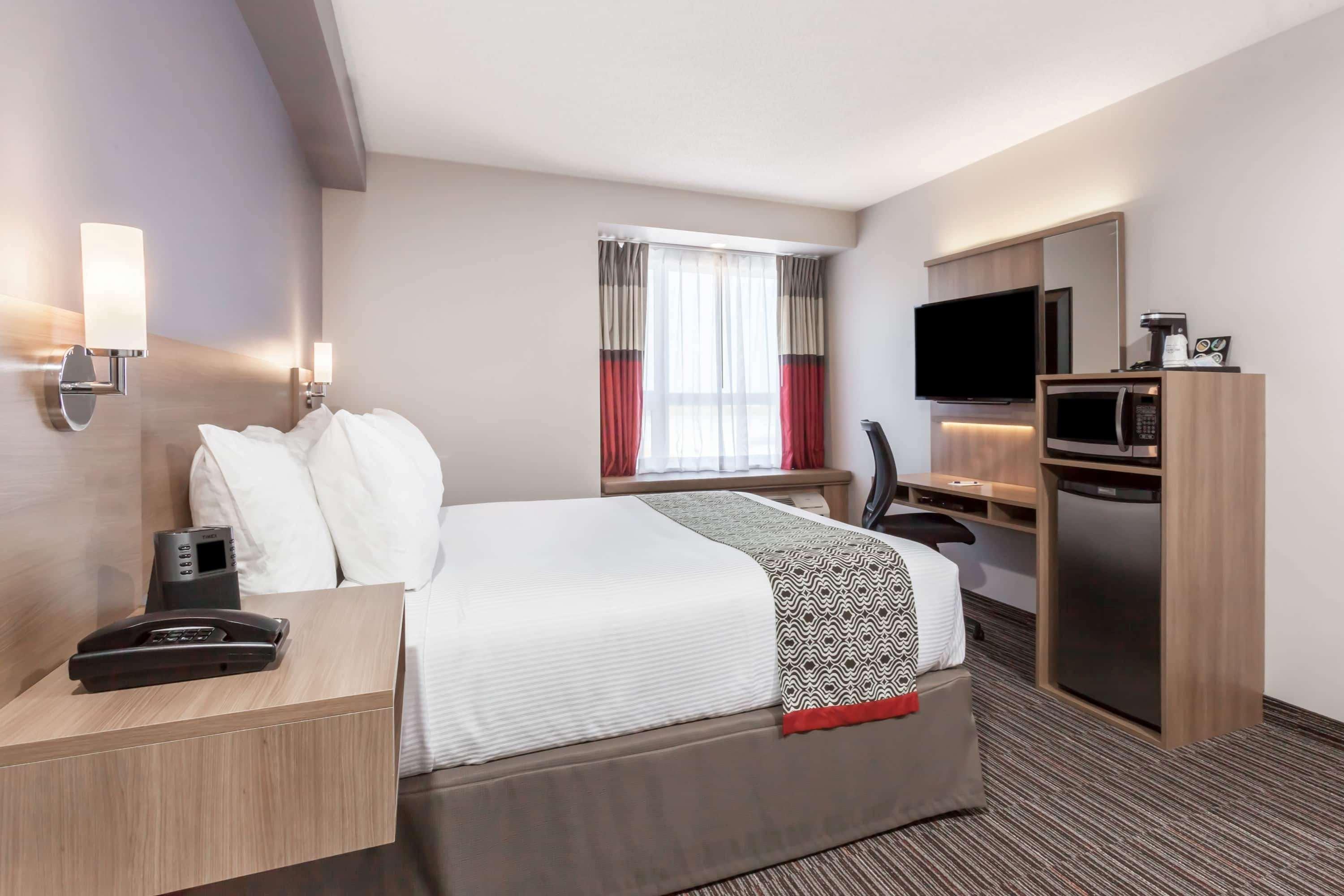Microtel Casselman Exterior photo