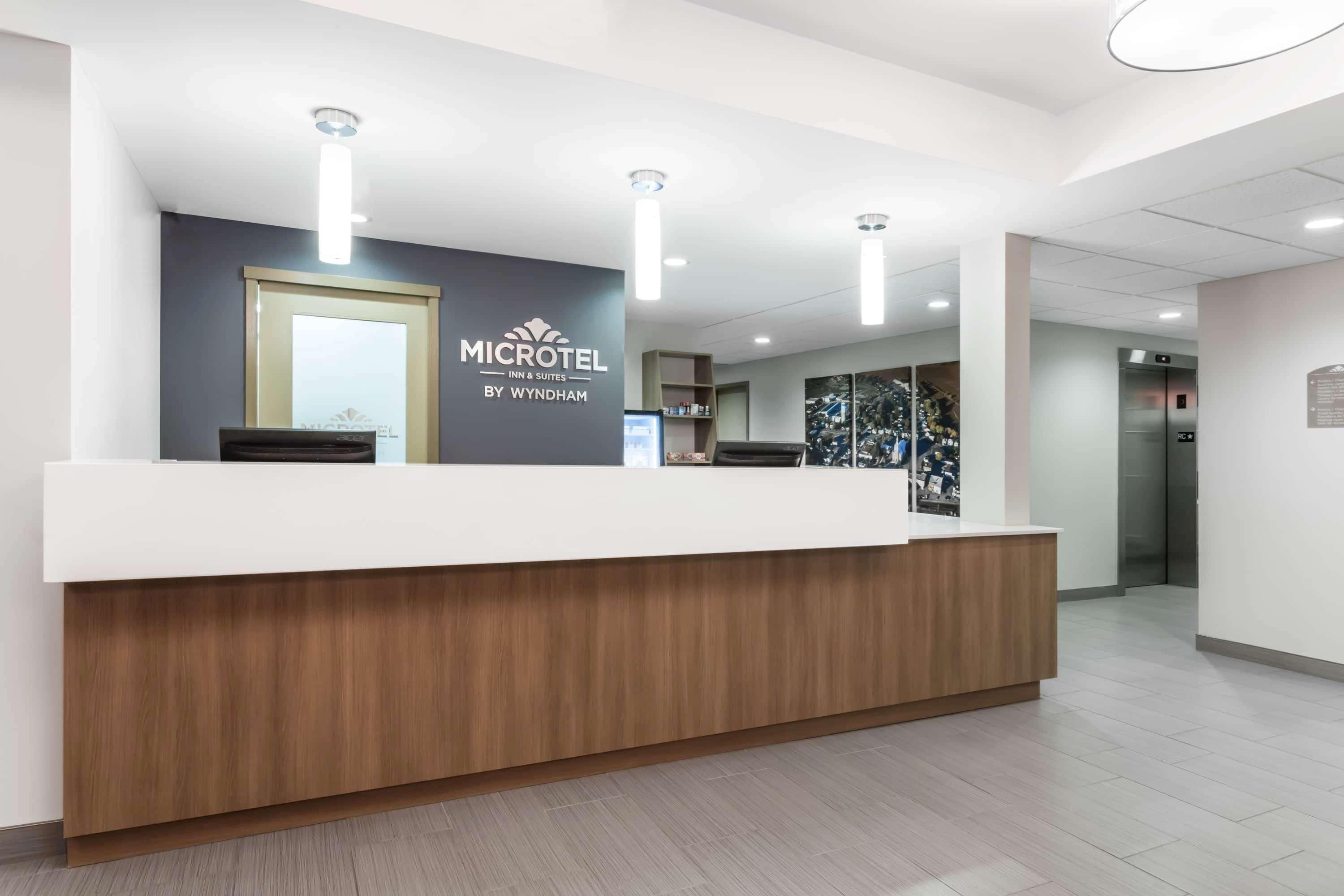 Microtel Casselman Exterior photo