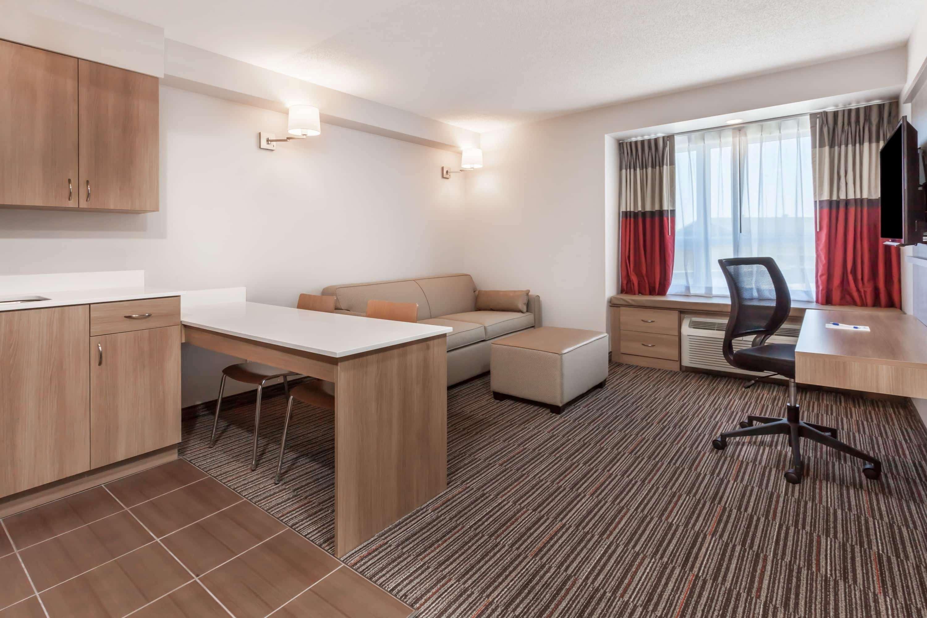 Microtel Casselman Exterior photo