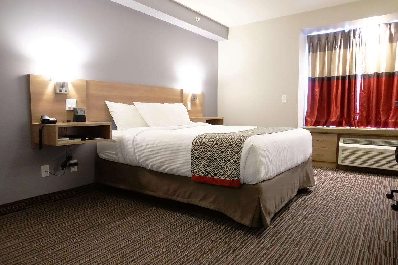 Microtel Casselman Exterior photo